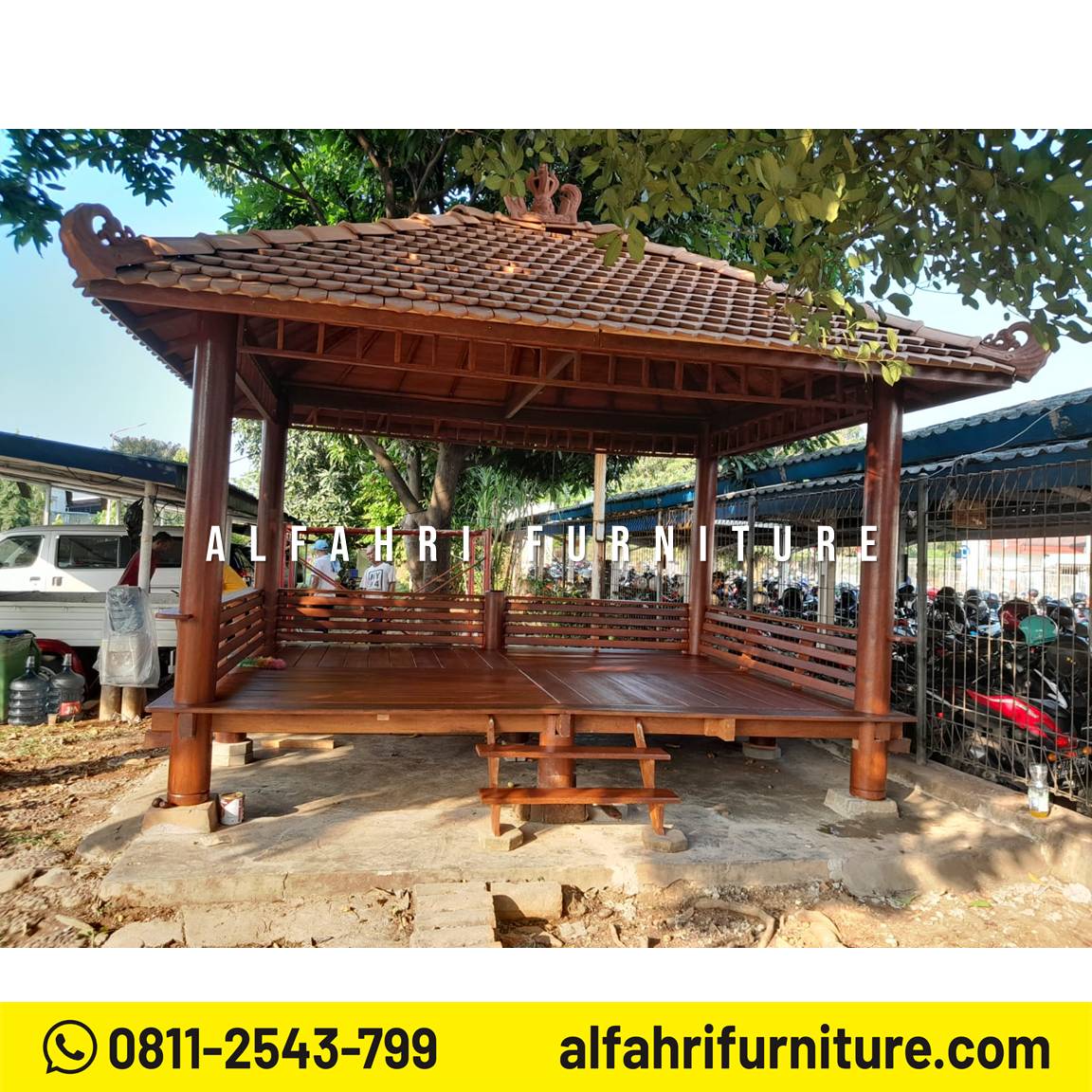 Gazebo Kayu Modern 3x4 Meter untuk Area Terbuka Atap Genteng Sirap