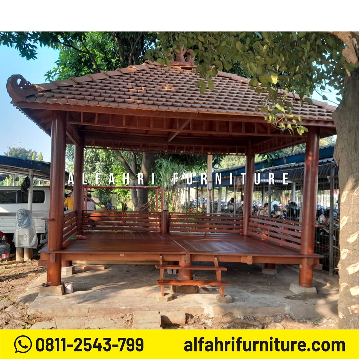 Gazebo Kayu Modern 3x4 Meter untuk Area Terbuka Atap Genteng Sirap