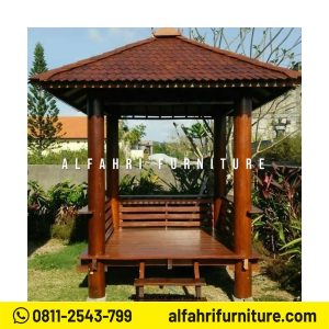 Gazebo Kayu Multifungsi 2x2 Meter untuk Spot Santai Atap Sirap Ulin