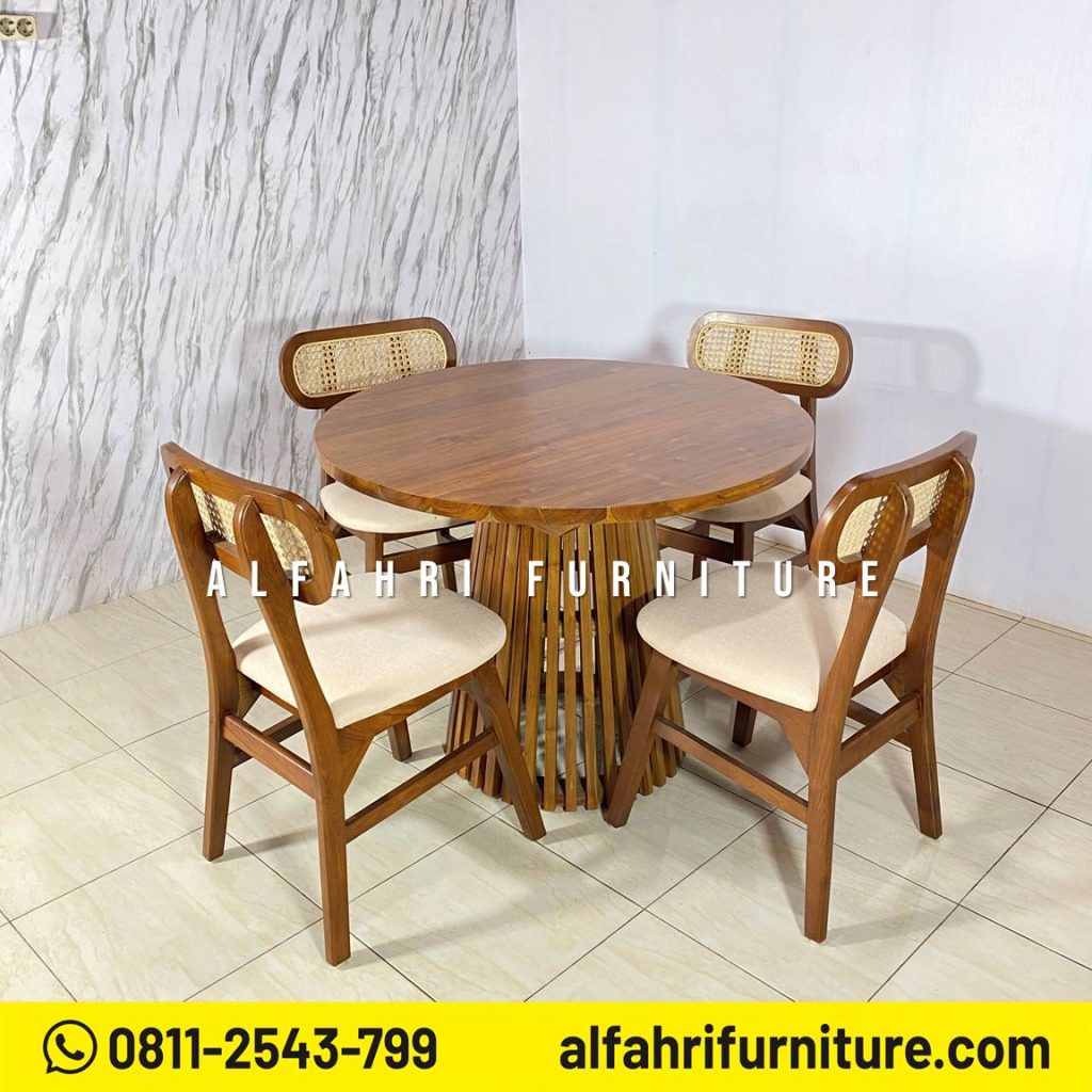 Meja Makan Jati Bulat Minimalis Sederhana 4 Kursi
