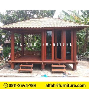 Rumah Kayu Elegan 2x4 Meter Cocok untuk Resort Atap Sirap Ulin