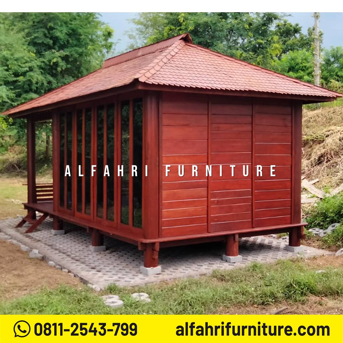 Rumah Kayu Minimalis 3x6 Meter untuk Homestay Atap Sirap Ulin