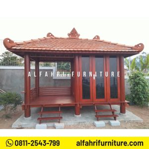 Rumah Kayu Minimalis Outdoor 2x4 Meter Atap Genteng Sirap
