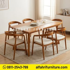 Set meja makan minimalis 6 kursi kayu jati desain Scandinavian modern warna natural untuk ruang makan rumah minimalis.